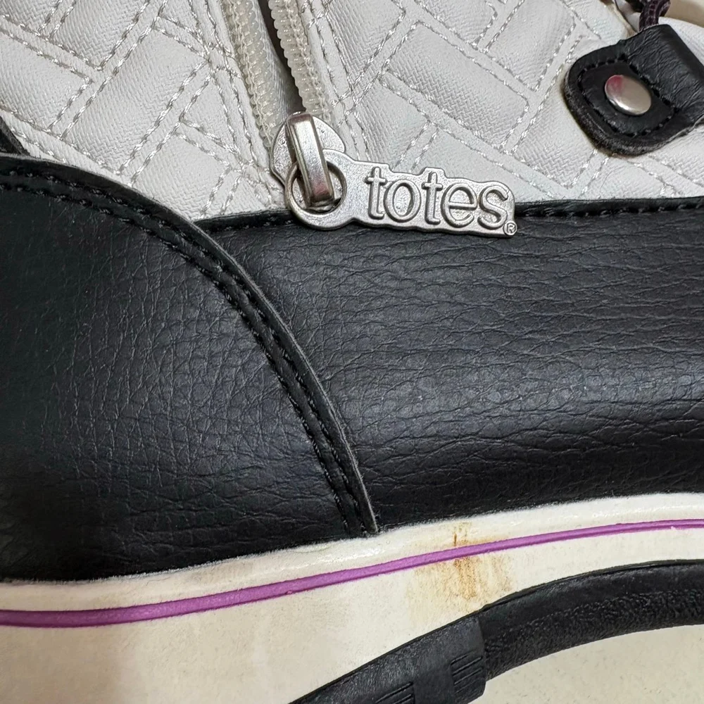 Totes Snow Boots 4 (Big Girl) Black White